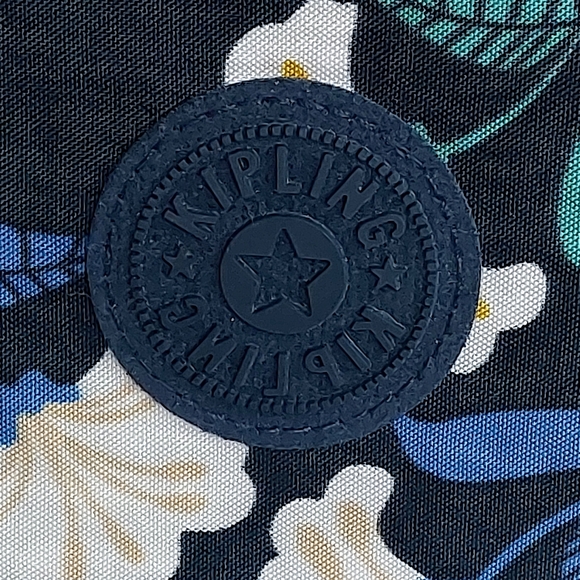 🐒Kipling Classic Nylon Messenger Crossbody Bag in Navy Floral - Picture 3 of 13